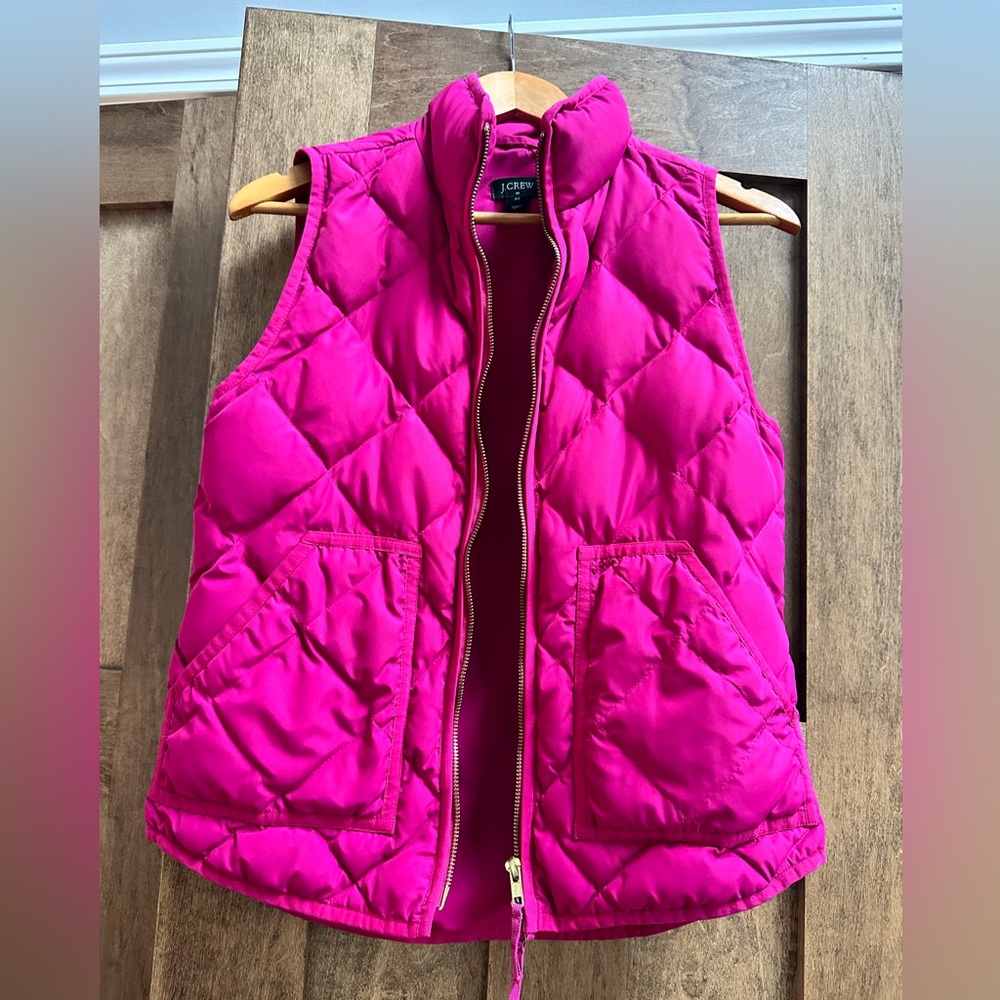 J.Crew quilted pink vest, size XS.